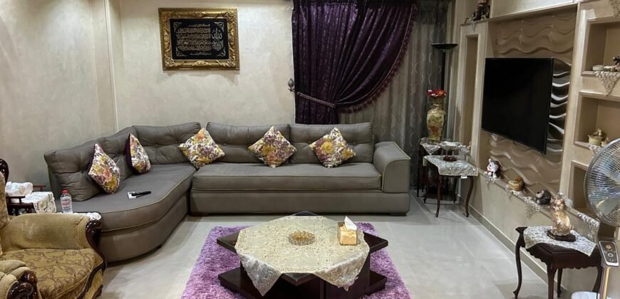 شقه داخل كومباوند مميز للبيع( Lamirada التجمع) شقه داخل كومباوند مميز للبيع( Lamirada التجمع)