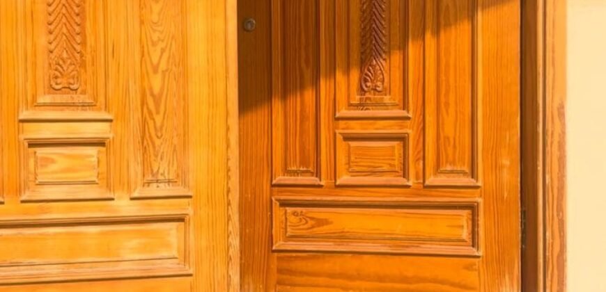 شقه للبيع ارضي مرتفع في البنفسج فيلات
