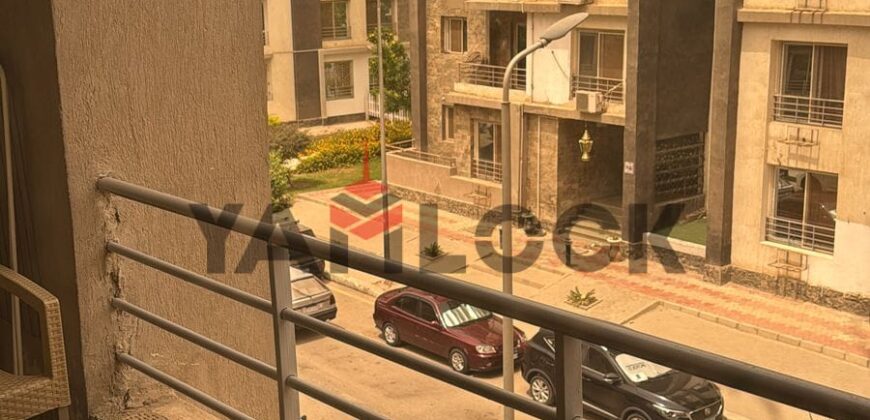 شقه للبيع تشطيب خاص دار مصر العبور 130م