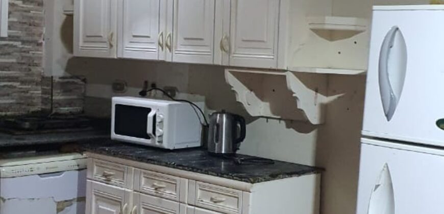 شقه للبيع فى بورتو جولف مارينا عمارة 6عمار ات vip بحري البيع بالعفش والتكيفات والاجهزة الكهربائيه
