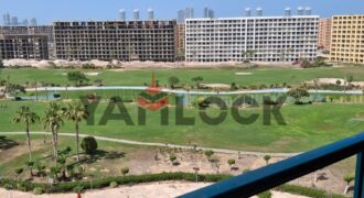 شاليه للبيع بالفرش فى بورتو جولف امام ابراج العلمين عماره 3
