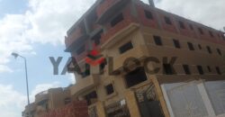 الحى الثالث شرق شقة فى فيلا للبيع فى الشروق