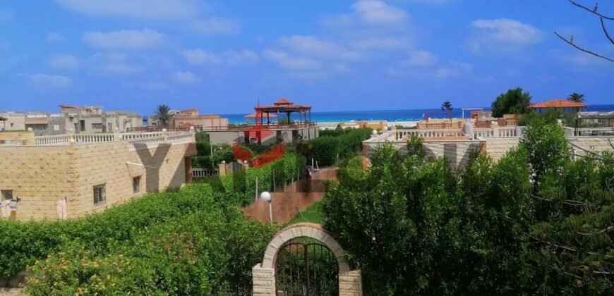 فيلا للبيع في قريه الشروق الساحل الشمال400م