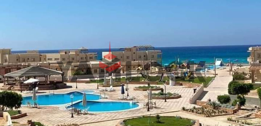 شاليه للبيع في راس الحكمه قريه لاميرا بيتش90م