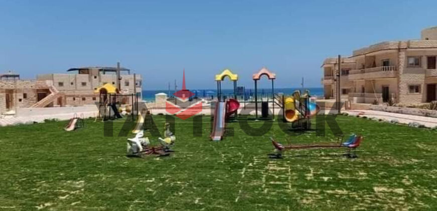 شاليه للبيع في راس الحكمه قريه لاميرا بيتش90م