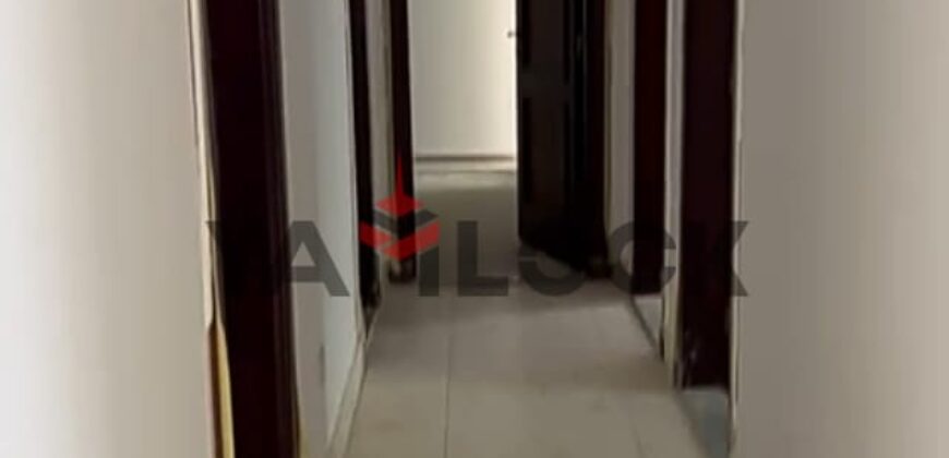 شقه للبيع بدون أوڤر بكمباوند المقصد عمارة ٣٣ بجوار مدرسة Anglo حي R3 D4