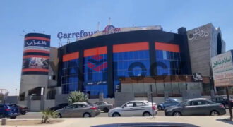 محل تجارى بالفود كورت بمول سكاى بلازا مدخل الشروق ١