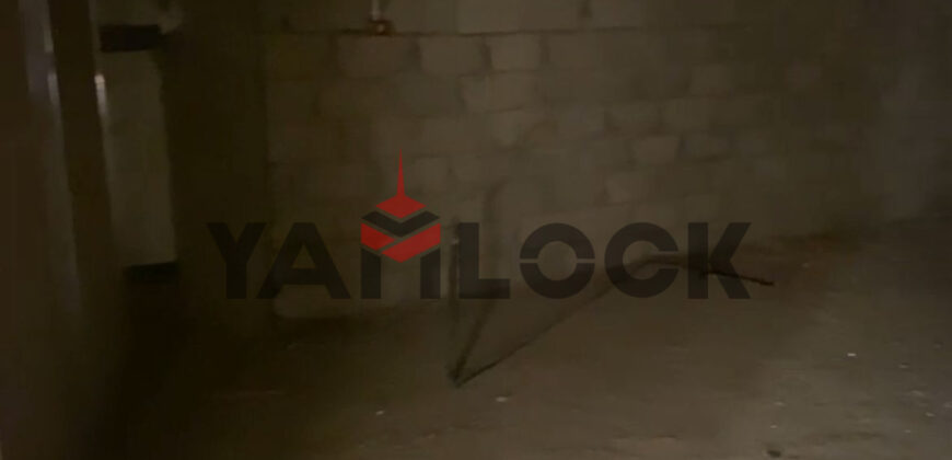 محل تجارى بالفود كورت بمول سكاى بلازا مدخل الشروق ١