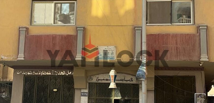 مكتب ادارى للبيع  دور أرضى بمدخل خاص ١٥٠ متر فى مدينه المعراج فى زهراء المعادى