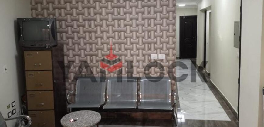 مكتب ادارى للبيع  دور أرضى بمدخل خاص ١٥٠ متر فى مدينه المعراج فى زهراء المعادى