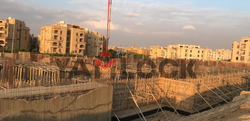 شقه للبيع التجمع الخامس144م وجاردن 66م
