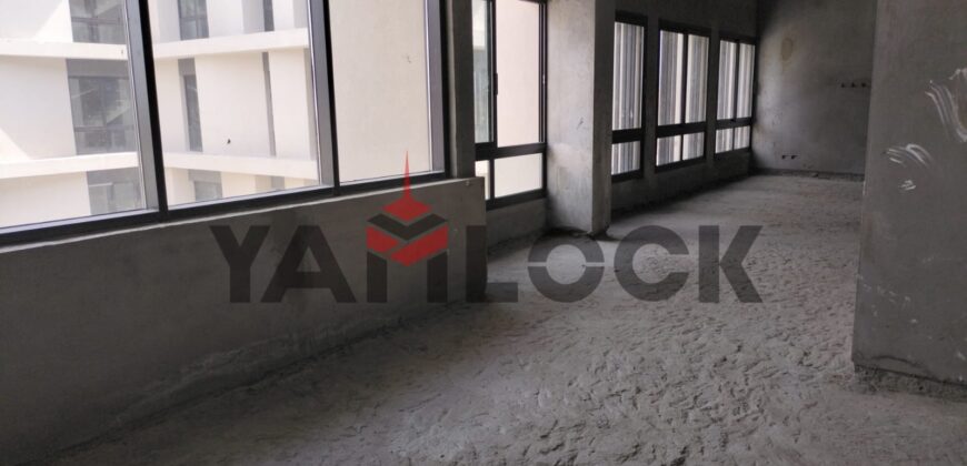 مكتب للايجار بديستركت 5 اول طريق السخنه