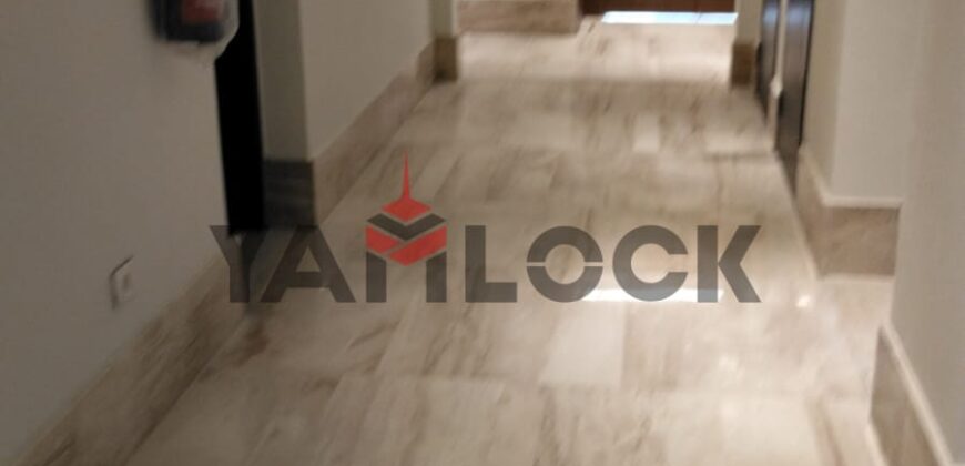 مكتب للايجار بديستركت 5 اول طريق السخنه