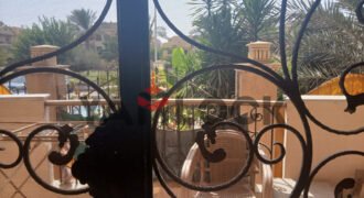 شقه للبيع فى التجمع الاول منطقه البنفسج 7 فيلات