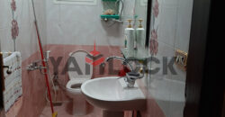 لهواة التميز والفخامة شقة بأرقي أحياء زهراء المعادي بالشطر السابع شقة 216 متر مربع 3 غرف نوم أرضيات باركيه + ريسبشن 3 قطع أرضيات بورسلين رخام + 2 حمام + مطبخ كبير + مدخل العمارة (رخام + مرايات) + فيو مفتوح واجهة غربي بحري + الدور الثاني الكماليات شرفة – موقف سيارات مغطى – مسموح بالحيوانات الأليفة – عداد كهرباء قديم- غاز طبيعى قديم – أسانسير