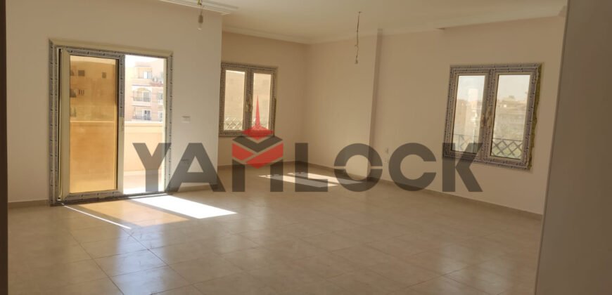 شقه للايجار 230م بالمخابرات حدائق اكتوبر