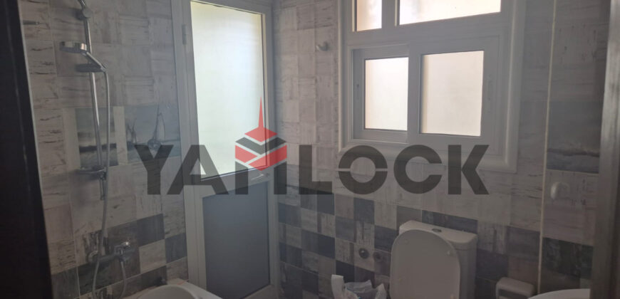 شقه للبيع في مدينتي قريبه جدا من الخدمات تشطيب خاص