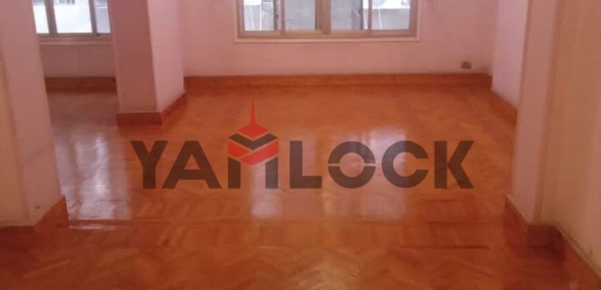 شقه للبيع في مصر الجديده 250م بجوار كليه الحربيه