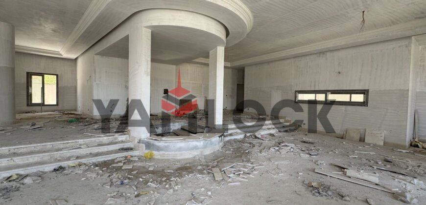 فيلا للبيع  بالكامل  فى التجمع الاول في الياسمين ٣ فيلا للبيع  بالكامل  فى التجمع الاول في الياسمين ٣