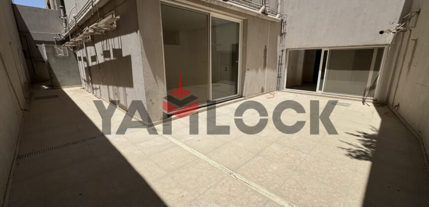 فيلا للبيع  بالكامل  فى التجمع الاول في الياسمين ٣ فيلا للبيع  بالكامل  فى التجمع الاول في الياسمين ٣