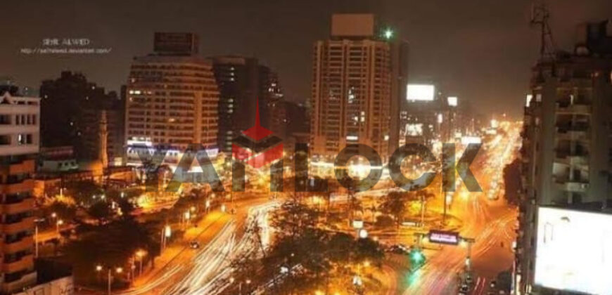 شقه للبيع فى المهندسين شارع احمد عرابى العماره الى جنب السنترال