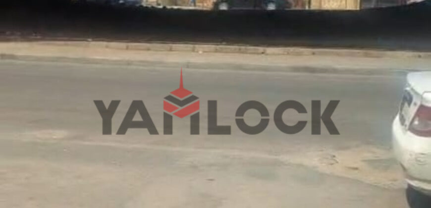 جراج للبيع فى جسرالسويس أمام التجنيد يسع حوالي 80 سياره