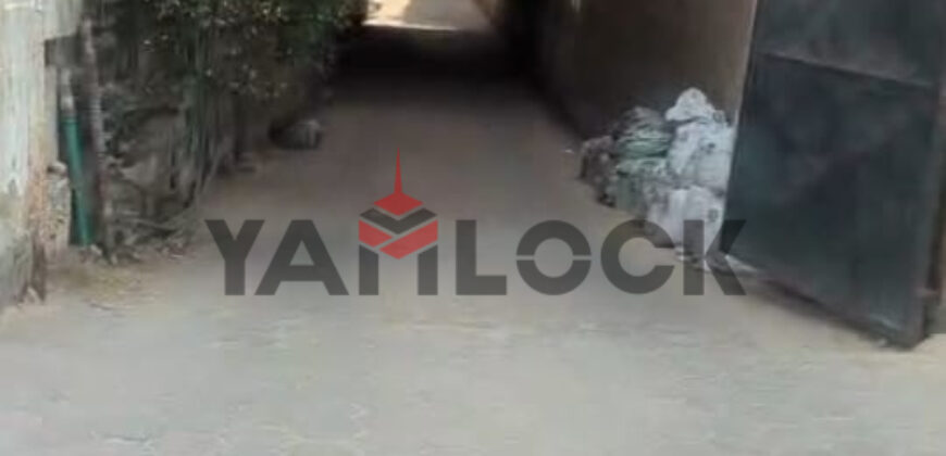 جراج للبيع فى جسرالسويس أمام التجنيد يسع حوالي 80 سياره