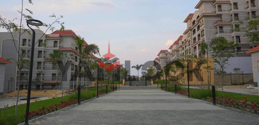 شقه للبيع في كمبوند جاردن هايتس