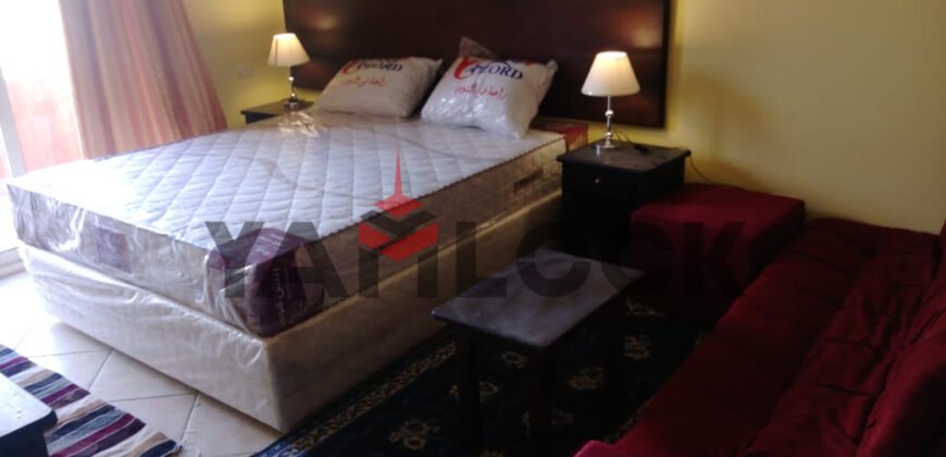 للبيع استوديو ارضي له حديقة خاصة قرية الوادي اول طريق العين السخنة