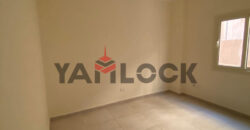 شقه للايجار بالشروق ٢ المنطقة الخامسة عمارات تاني نمرة من طريق الحريه