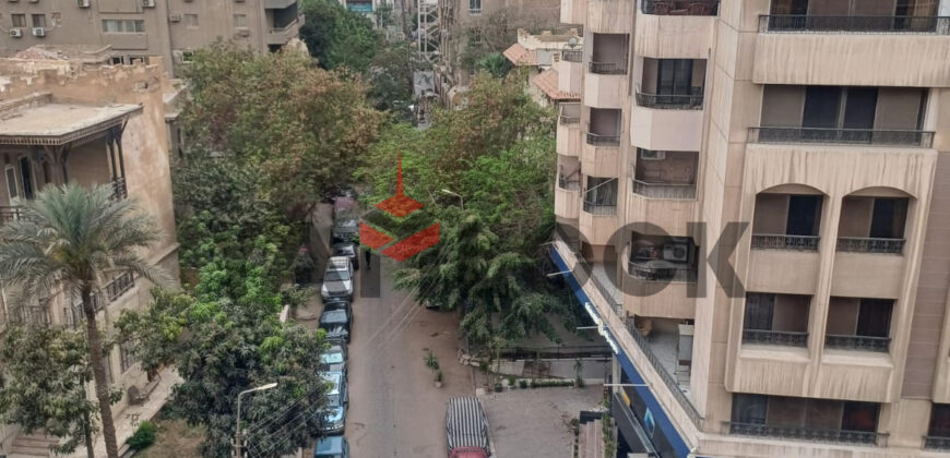 شقة للبيع في شارع بيروت مصر الجديده