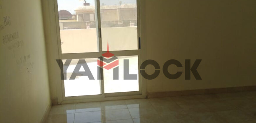 روف للبيع بفيلا في الحي الاول ارقي احياء التجمع الخامس 160م