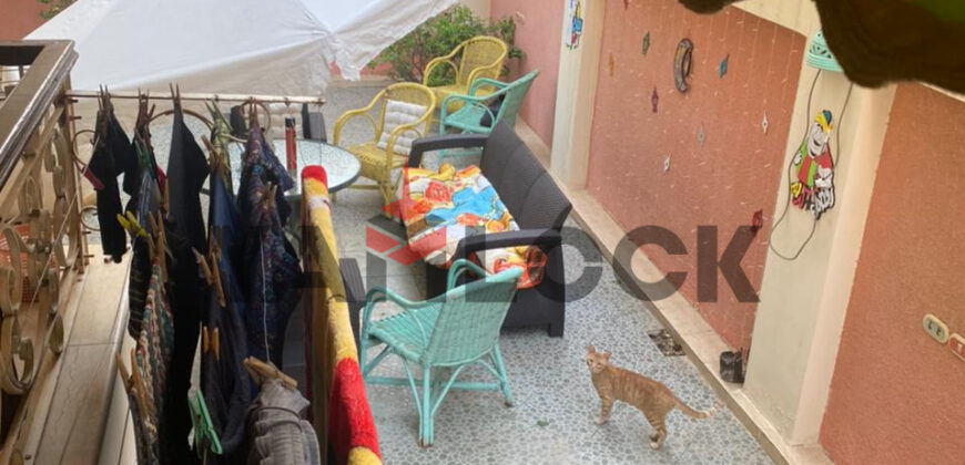 شقه للبيع في ارقي مناطق التجمع الخامس الشويفات الحي الخامس ارضي بجاردن خاص