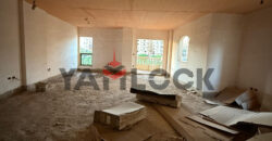 شقه للبيع في العبور 300م