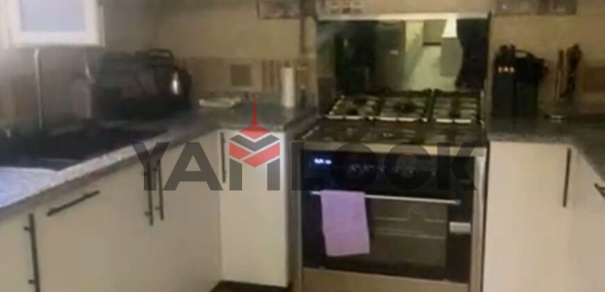شقه للبيع في البنفسج عمارات160م