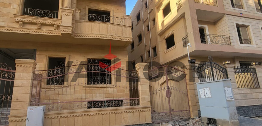 شقة للبيع في الاندلس 2 بالتجمع الخامس