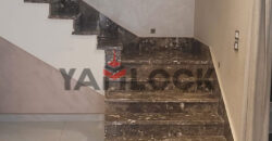 دوبلكس للبيع بكمبوند الياسيمن