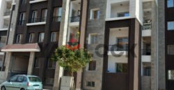 شقه للبيع واجهه بالكامل امام مدرسة صحارى – العاصمة الادارية