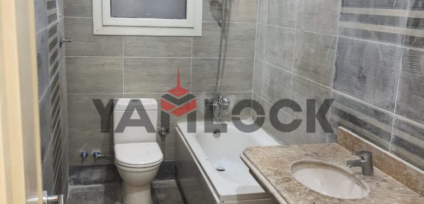 شقه للبيع واجهه بالكامل امام مدرسة صحارى – العاصمة الادارية