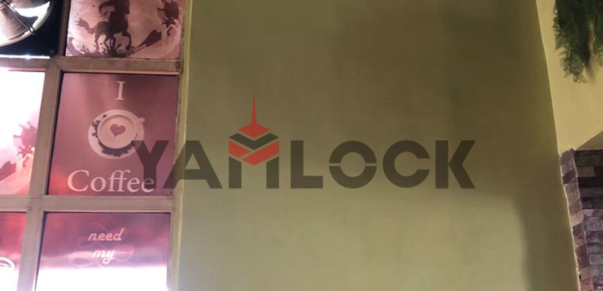 محل للبيع في مدينه الشروق أمام الجامعة البريطانية