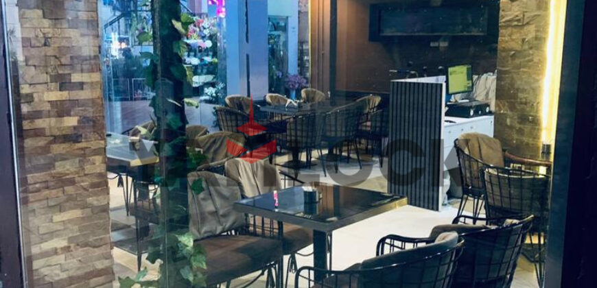 محل للبيع في مدينه الشروق أمام الجامعة البريطانية