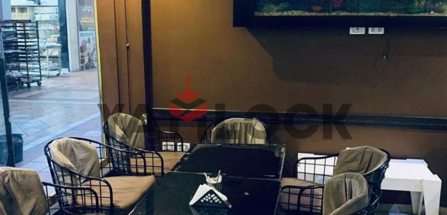 محل للبيع في مدينه الشروق أمام الجامعة البريطانية