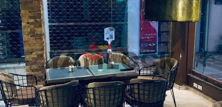 محل للبيع في مدينه الشروق أمام الجامعة البريطانية