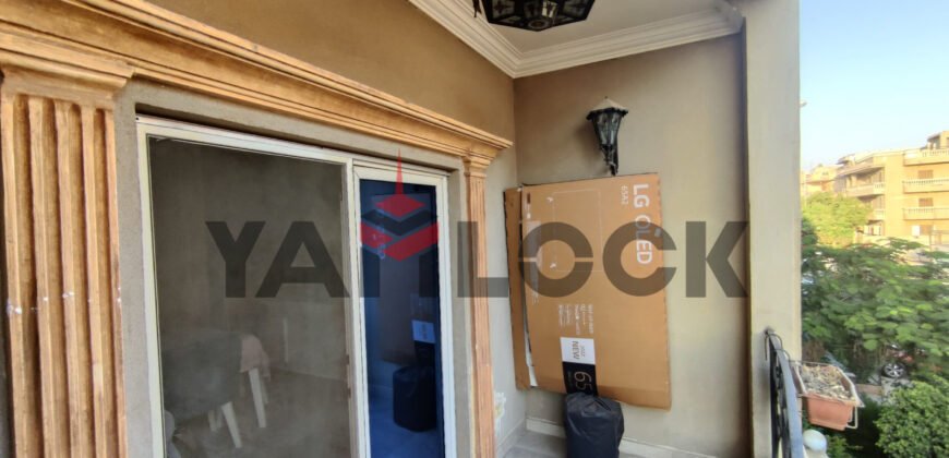 شقة داخل فيلا في المجاورة الخامسة التجمع الاول