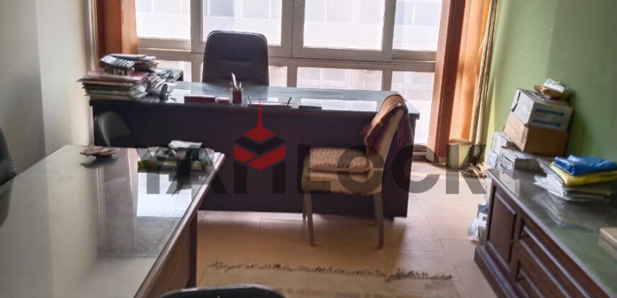 مكتب اداري للبيع في الحصري