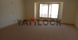 تاون هاوس للبيع ناصية بحرى فى كمبوند الشروق سبرنجز