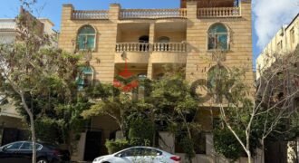 شقه للايجار بفيلا بالحي الاول التجمع الخامس180م