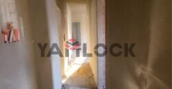 شقه للبيع في الحي الاول بيت الوطن بجوار المراسم205م