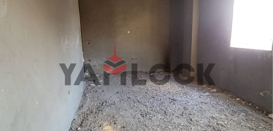 شقه للبيع في الحي الاول بيت الوطن بجوار المراسم205م