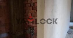 شقه للبيع في الحي الاول بيت الوطن بجوار المراسم205م